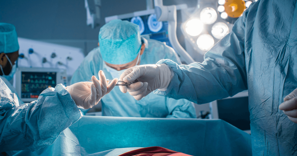 Resident surgeons perform surgery while learning they can still be at risk for medical malpractice lawsuits.