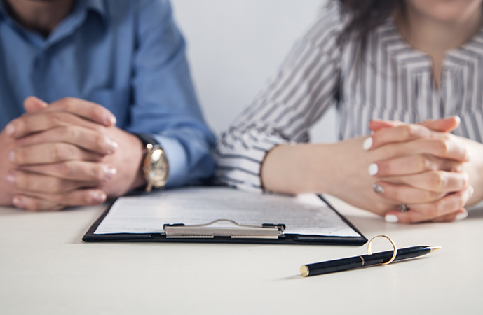 Couple with divorce contract
