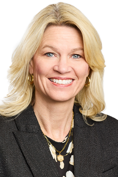 Headshot of Leanne Oliver